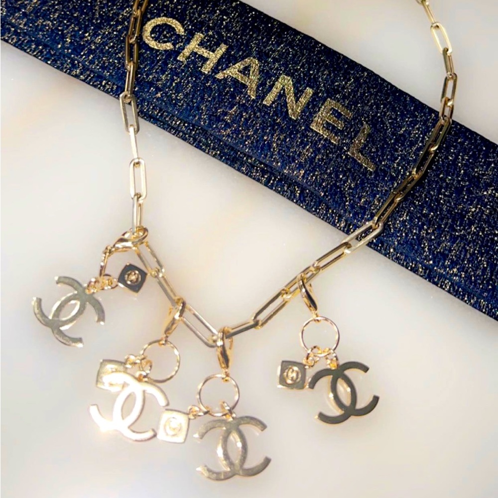 SOLD‼️‼️Chanel CC Charms🤩